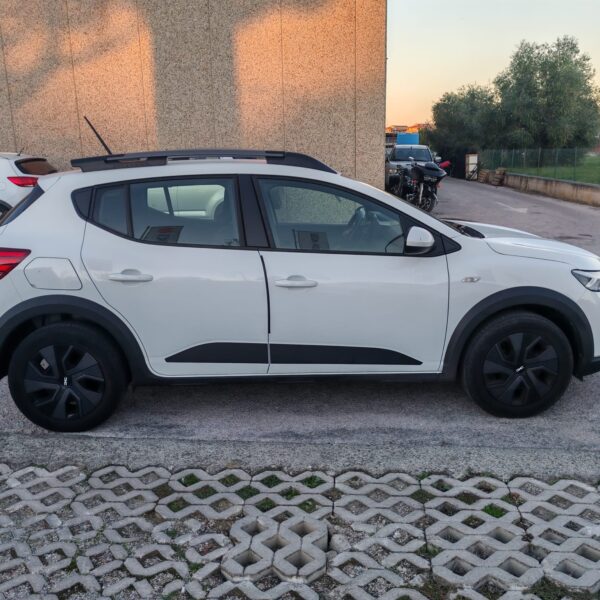 Dacia Sandero GX189MD 2